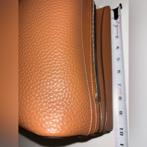 NWT Calvin Klein “Garnet” Shoulder Bag. Approx measurements as pictured - Picture 11 of 14